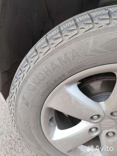 Yokohama Ice Guard G075 225/65 R17