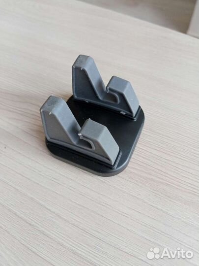 Держатель для телефона в машину