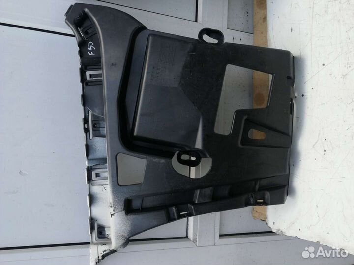 Кронштейн(крепление) заднего бампера BMW F30