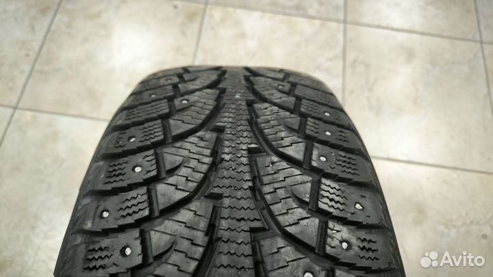 Hankook AM06 235/55 R18