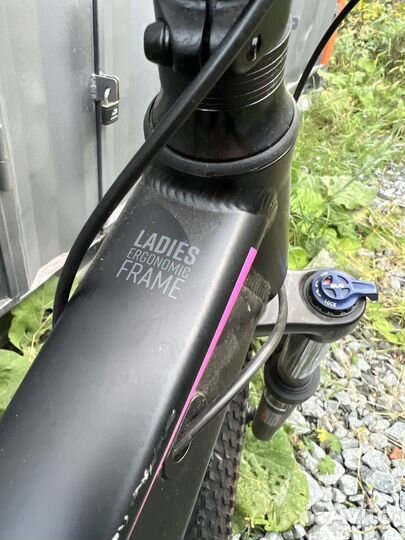 Женский горный велосипед Stern