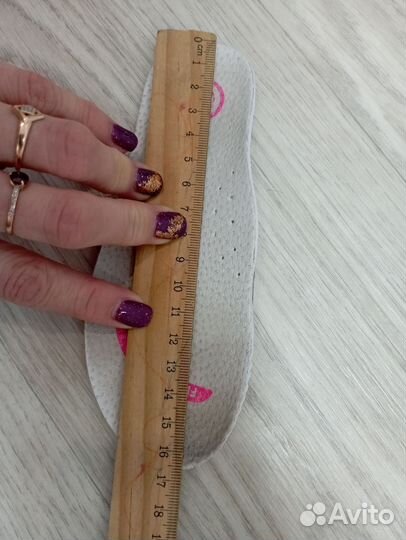 Розовые кроссовки 26 размера