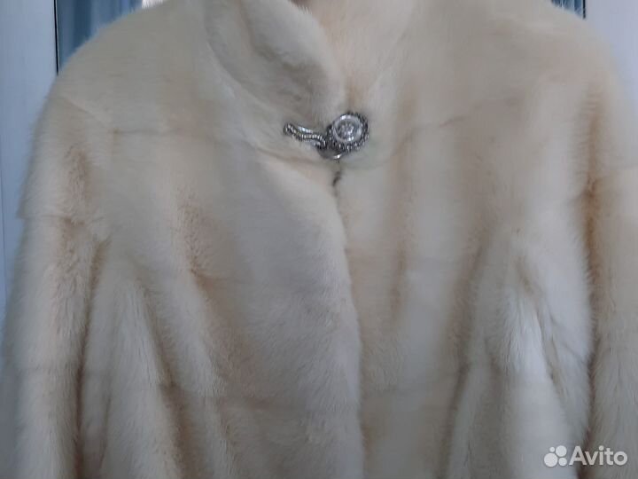 Шуба норковая молочная 40-42