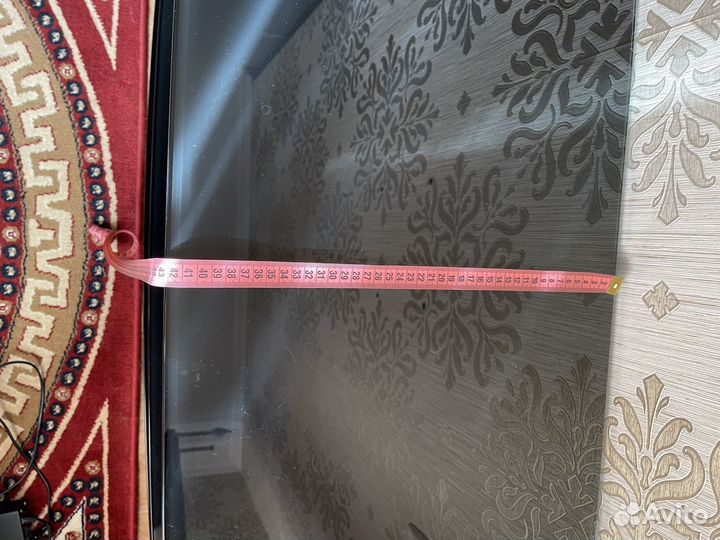 Стеклянная тумба под тв