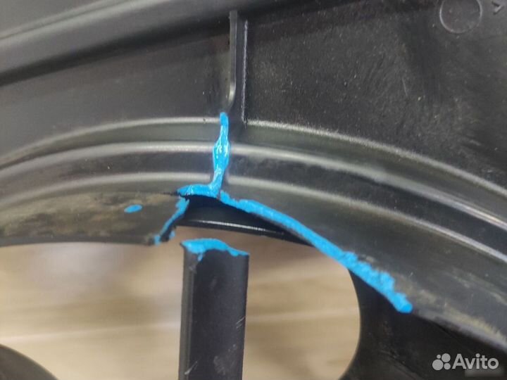 Диффузор радиатора с вентилятором Ford Focus 1