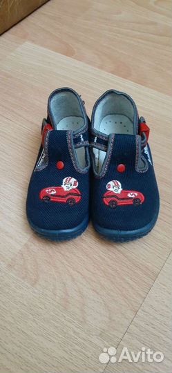 Сандали для мальчика новые