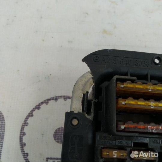 Блок предохранителей Mercedes W213 2019