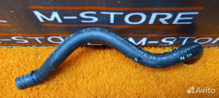 Патрубок системы охлаждения Mercedes-Benz E-Class