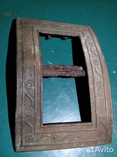 Пряжка неопознанная Киньте инфу