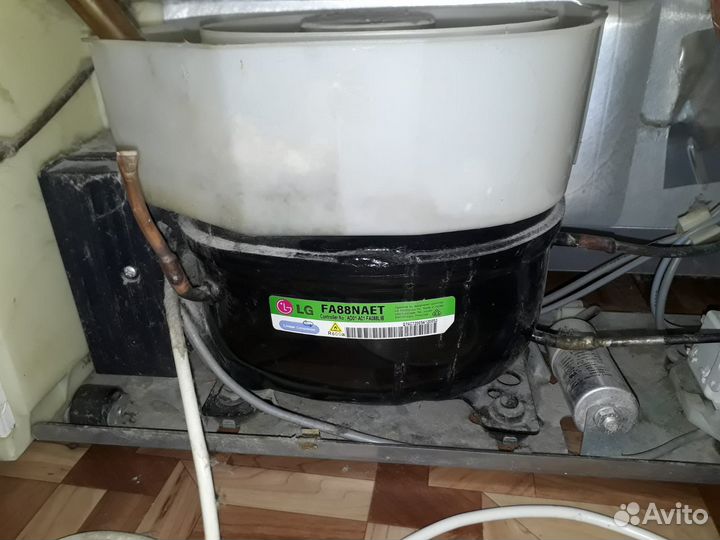 Компрессор для холодильника Либхер запчасти