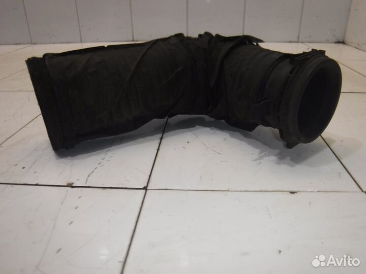 Патрубок воздушного фильтра Peugeot 406