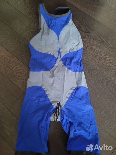 Гидрокостюм женский для плавания Арена 32