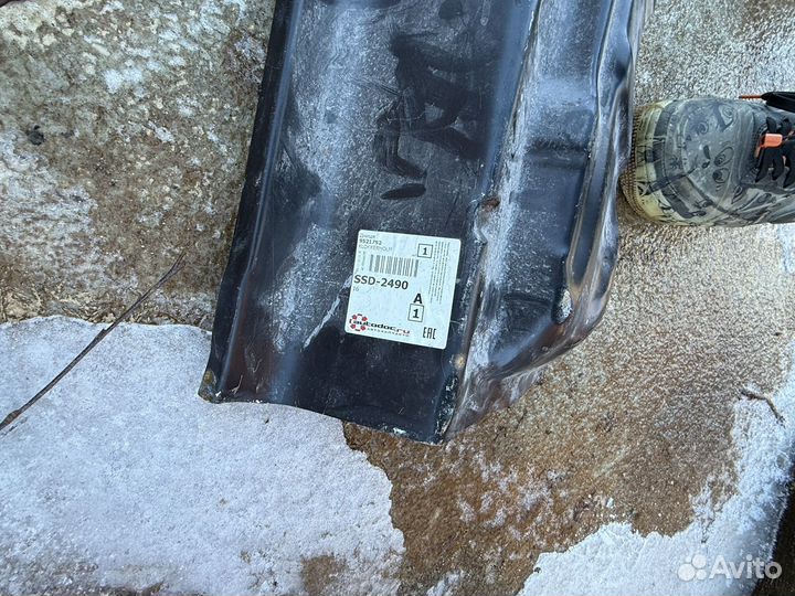 Ремонтная панель пола golf 2 klokker 9521752