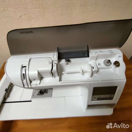 Вышивальная машина brother innov-is 750E