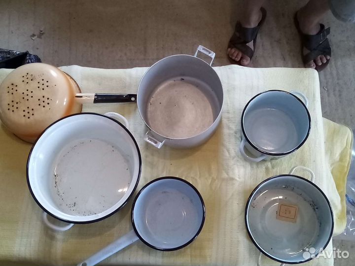 Кружки, кастрюли. Дуршлаг ковшик судочки