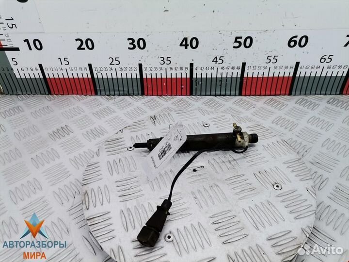 Форсунка Volkswagen Sharan 1998 028130201S