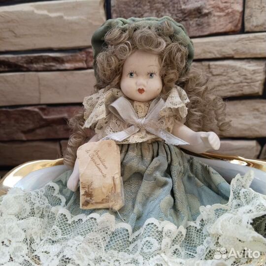 Кукла фарфоровая коллекционная capodimonte