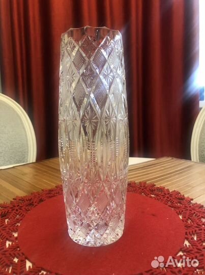 Хрустальная ваза