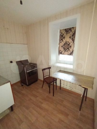 Доля в 1-к. квартире, 34 м², 1/5 эт.