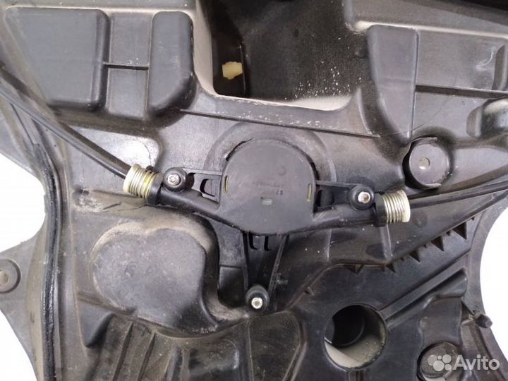 Стеклоподъемник задний левый Mazda 3 BL 2009-2013