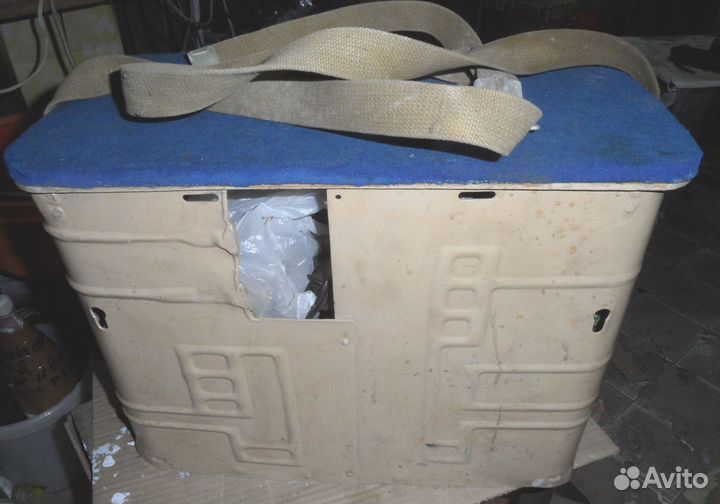 Сапоги рыбацкие, плащ с бахилами, ящик зимний