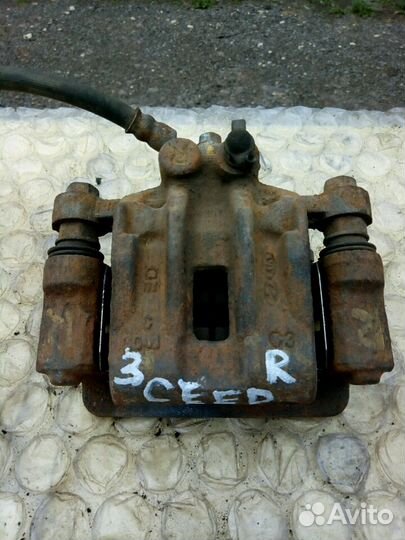 Суппорт зад право KIA ceed