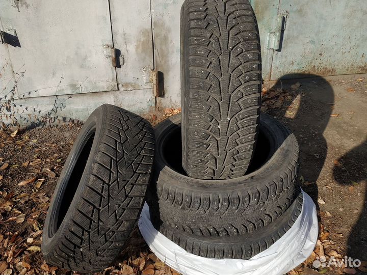 Nokian Tyres Hakkapeliitta 5 215/55 R17
