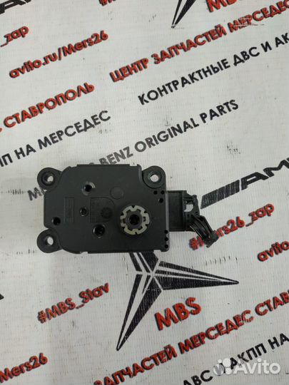 Моторчик заслонки печки w211 Mercedes