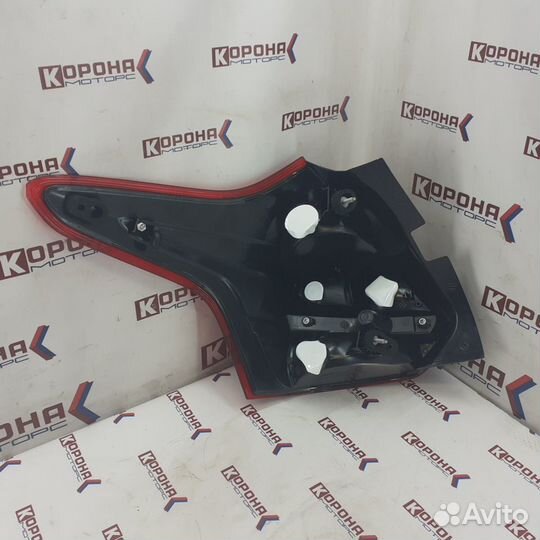 Фонарь заднний правый ford Focus 1