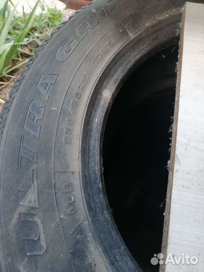 Goodyear UltraGrip 235/65 R17