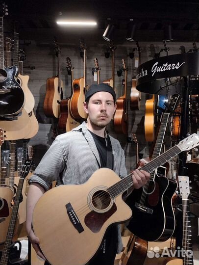 Вокалист певец