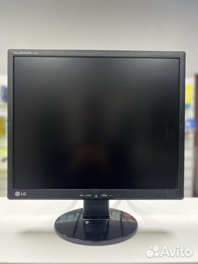 Монитор LG 19 дюймов