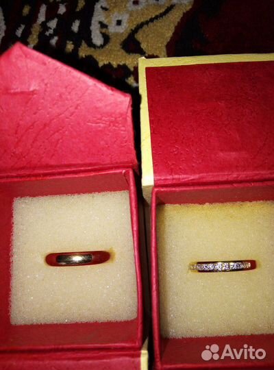 Золотые обручальные кольца