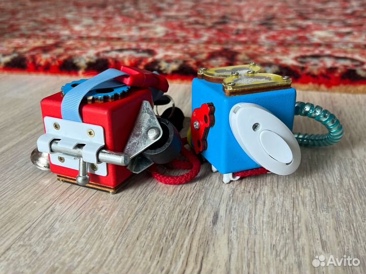 Бизиборд кубик игрушка