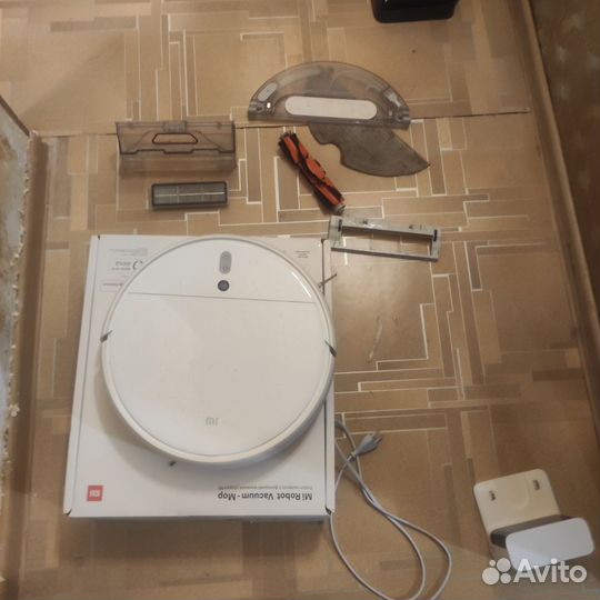 Робот-пылесос Xiaomi Mi Robot Vacuum-Mop