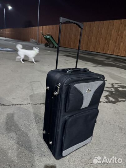 Чемодан на колесах