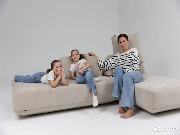 Диван прямои 4400х1700 мм