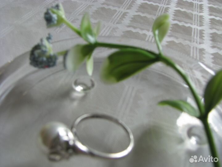 Серебряные серьги и кольцо