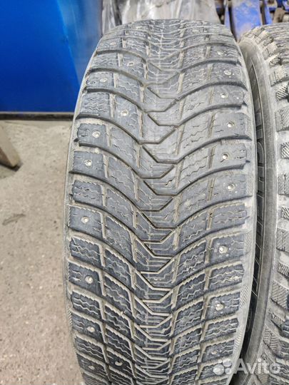 Michelin X-Ice North 3 185/65 R15 92T