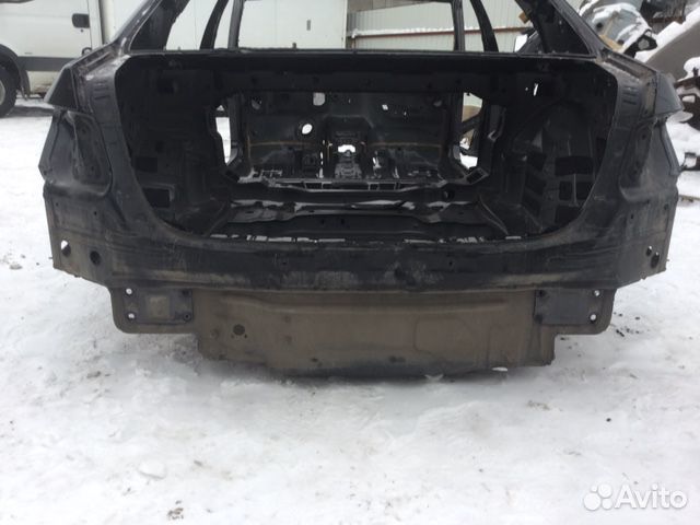 Задняя панель задний фартук Mercedes w212 w204