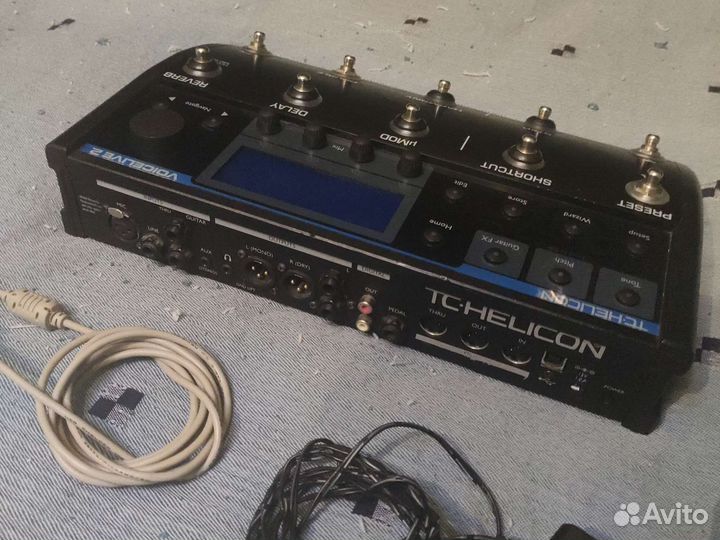 Вокальный процессор tc helicon Voicelive 2