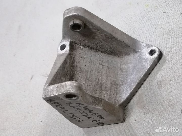 Кронштейн насос гур Nissan Almera Classic B10 2010