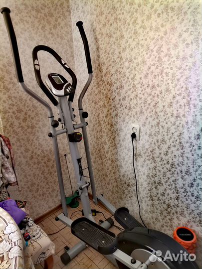 Подаётся тренажёр эллиптический