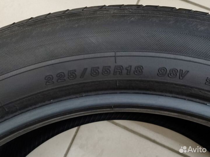 Yokohama dB Decibel E70 225/55 R18