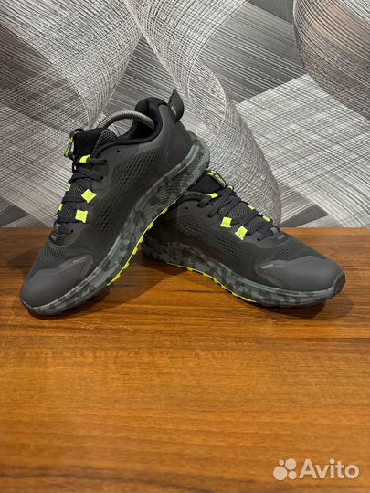 Кроссовки Under armour charged tr размер 42,5