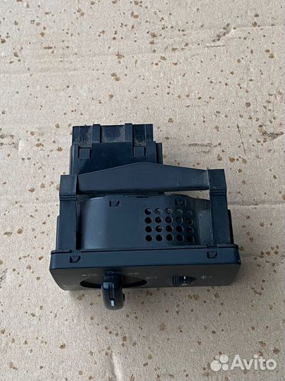 Блок управления светом Ford Focus 2