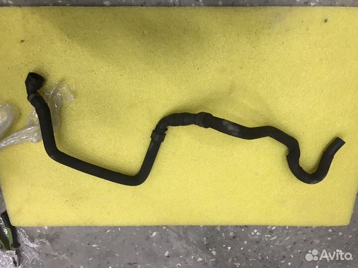 Патрубок охлаждения GLE63 amg w166