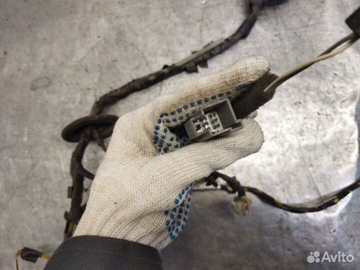 Проводка двери передняя левая Ford Focus 2 седан