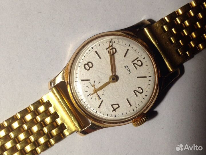 Часы позолоченные