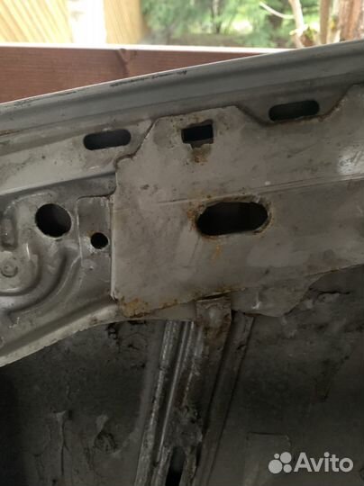 Капот mercedes 124